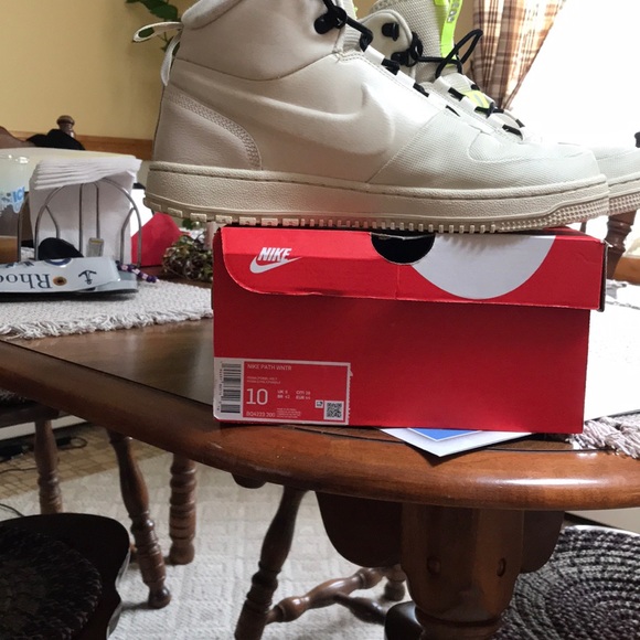 Nike Path winter Boots - Picture 6 of 6